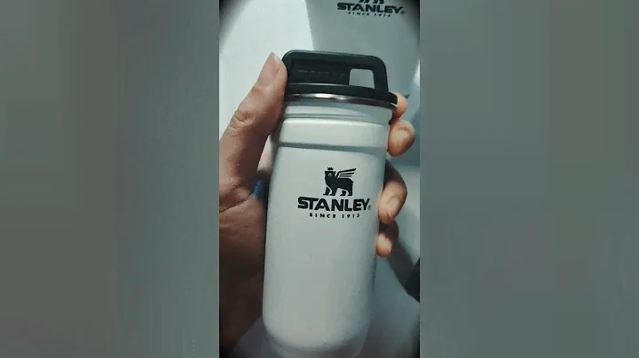 Stanley shot glass + flask set