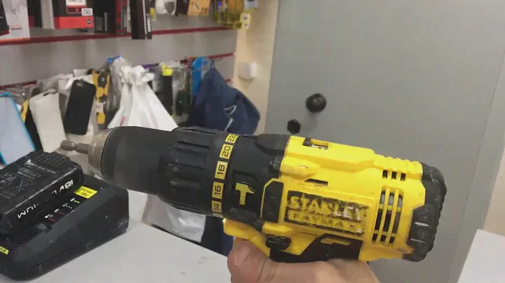 Дрель шуруповёрт Stanley scd20s2k