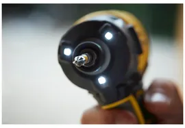 Аккумуляторный ударный шуруповерт STANLEY SFMCF820D2K